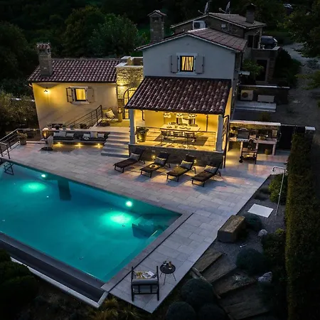 Boshka Semesterbostad *